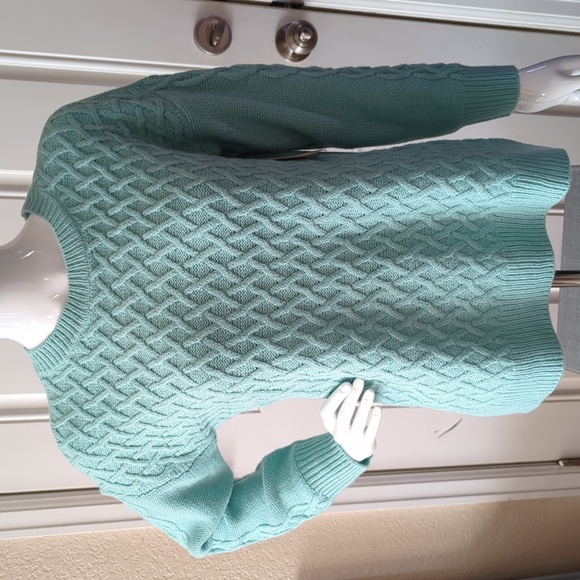 St. John's Bay Sweater Size Petite Medium - Picture 1 of 8